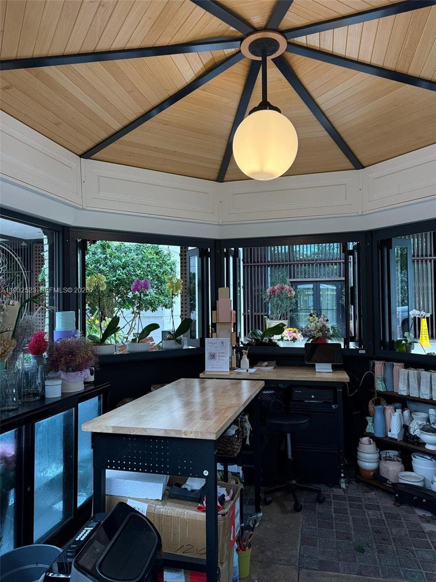 3011 Ponce de Leon Blvd, Coral Gables FL 33134