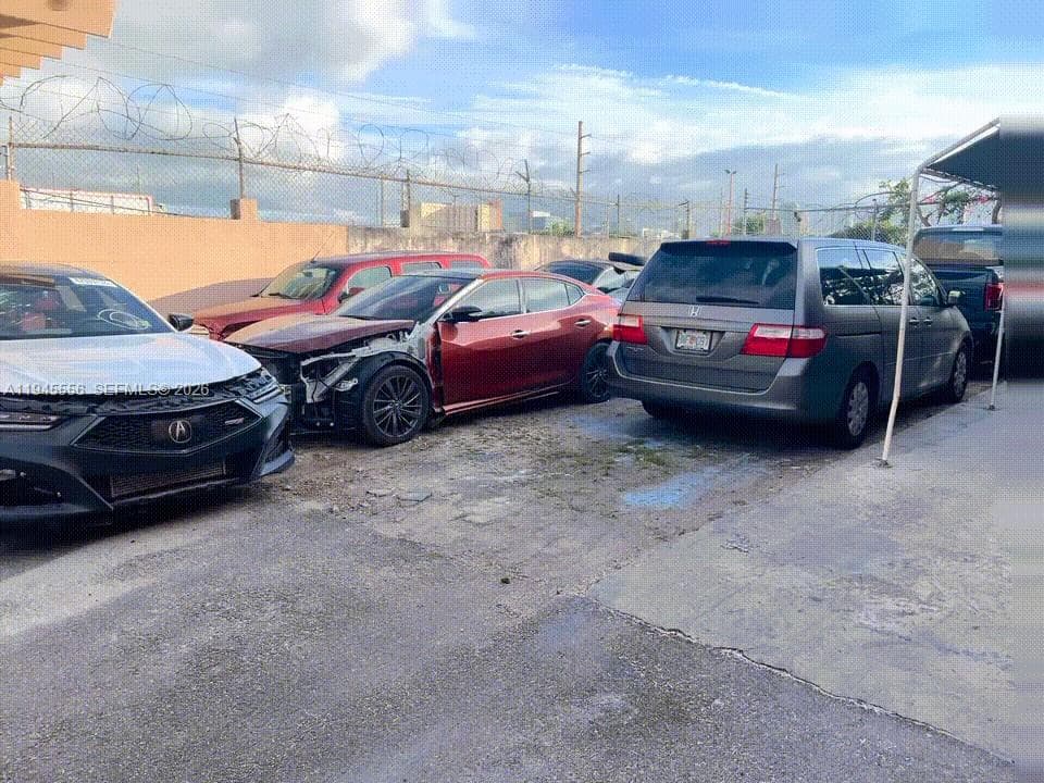 2005 NW 10th Ave, Miami FL 33127