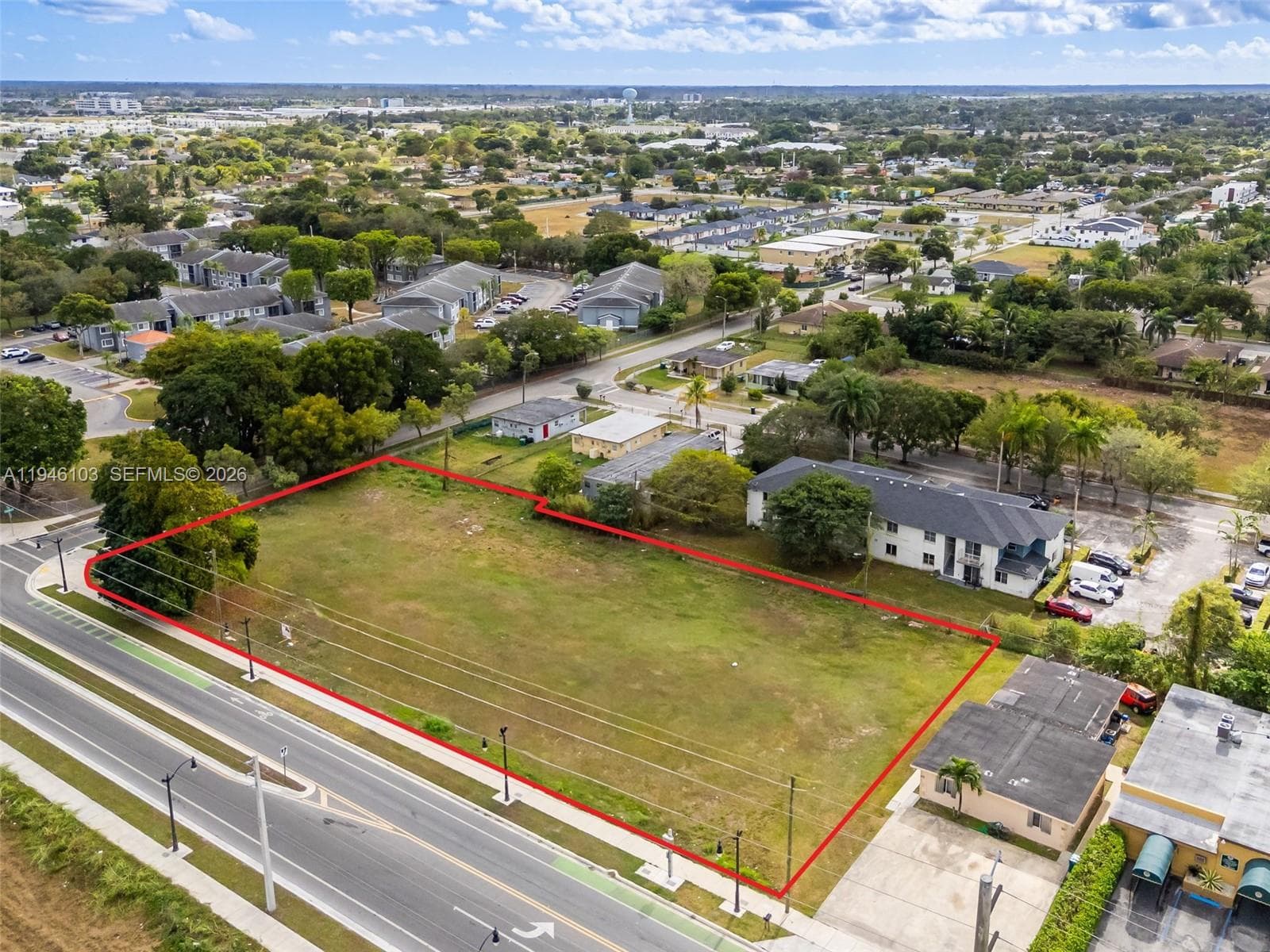 945 W Lucy St, Florida City FL 33034