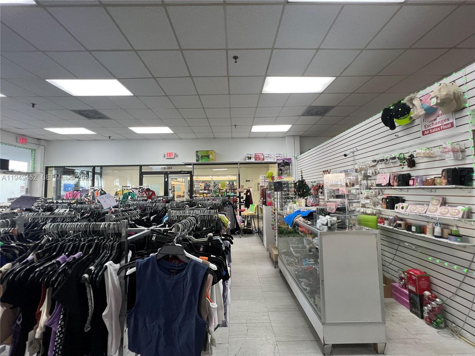 500 W 49th St, Hialeah FL 33012