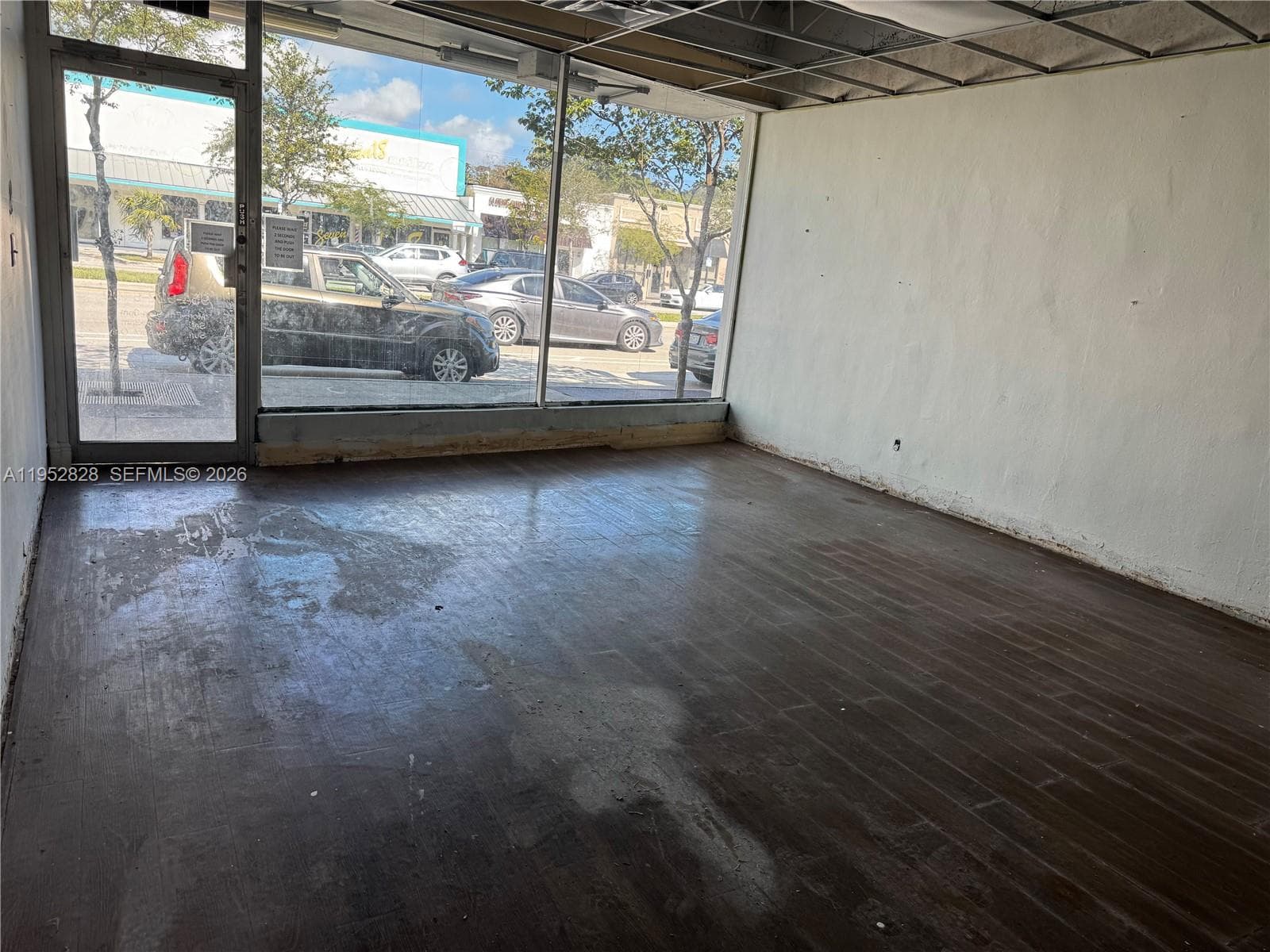 2328 Hollywood Blvd, Hollywood FL 33020