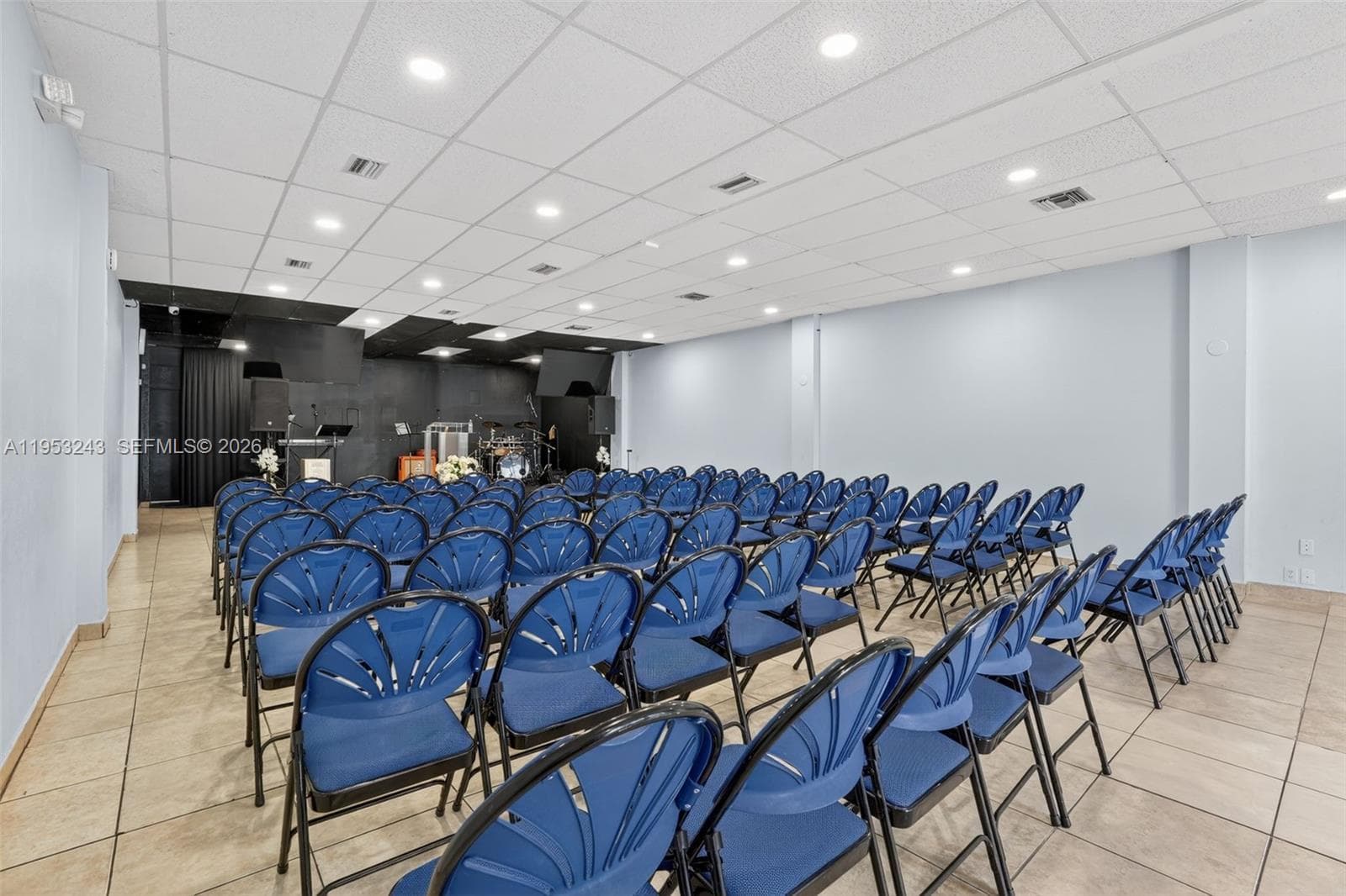 2151 SW 8th St, Miami FL 33135