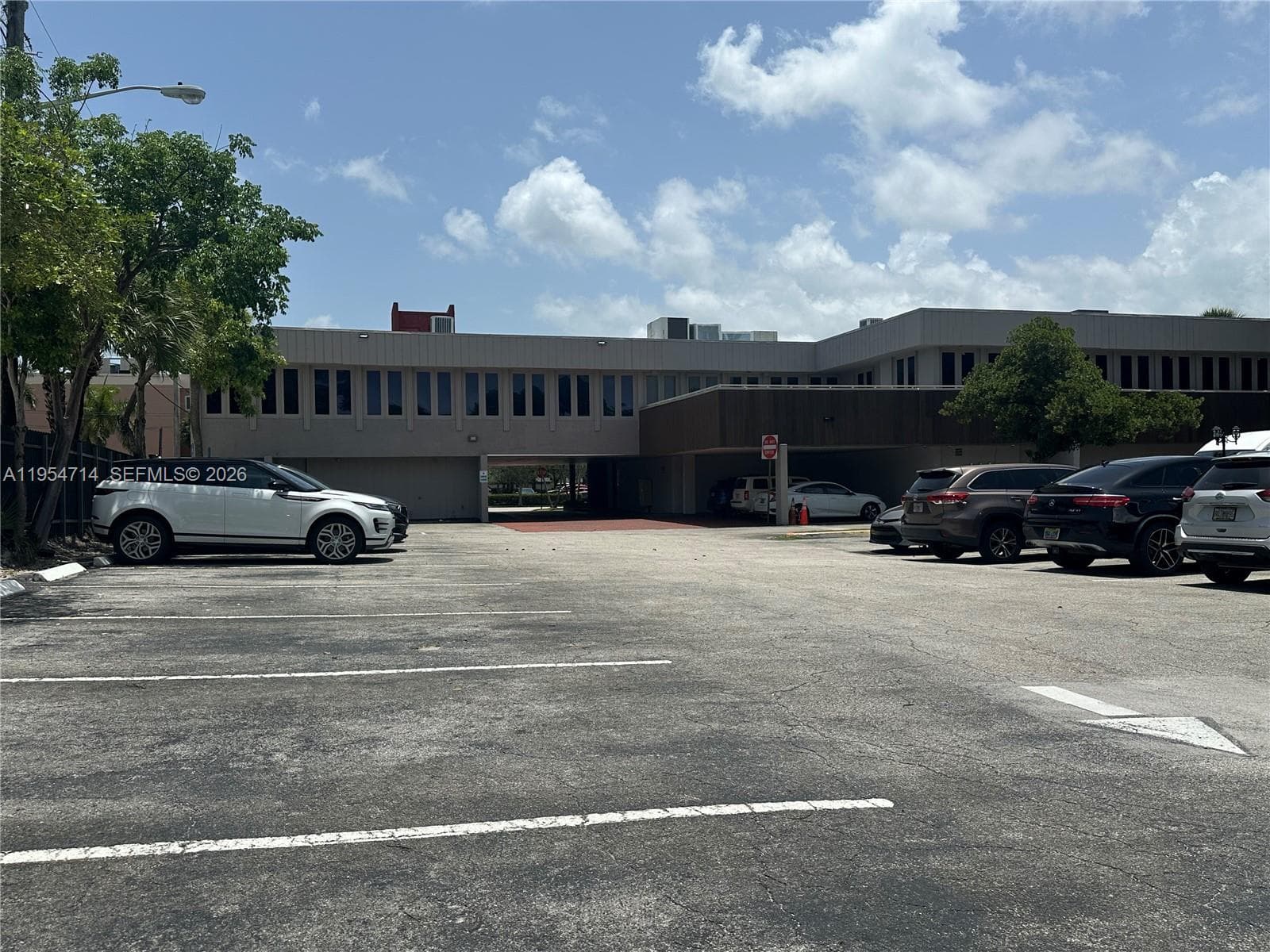 4121 NW 5th St # 100, Plantation FL 33317