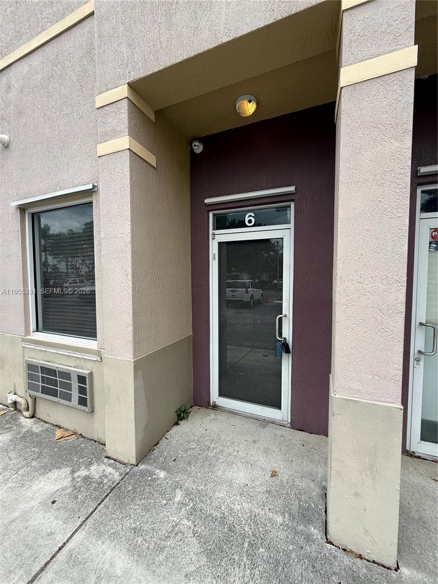 15075 SW 137th St # 6, Miami FL 33196