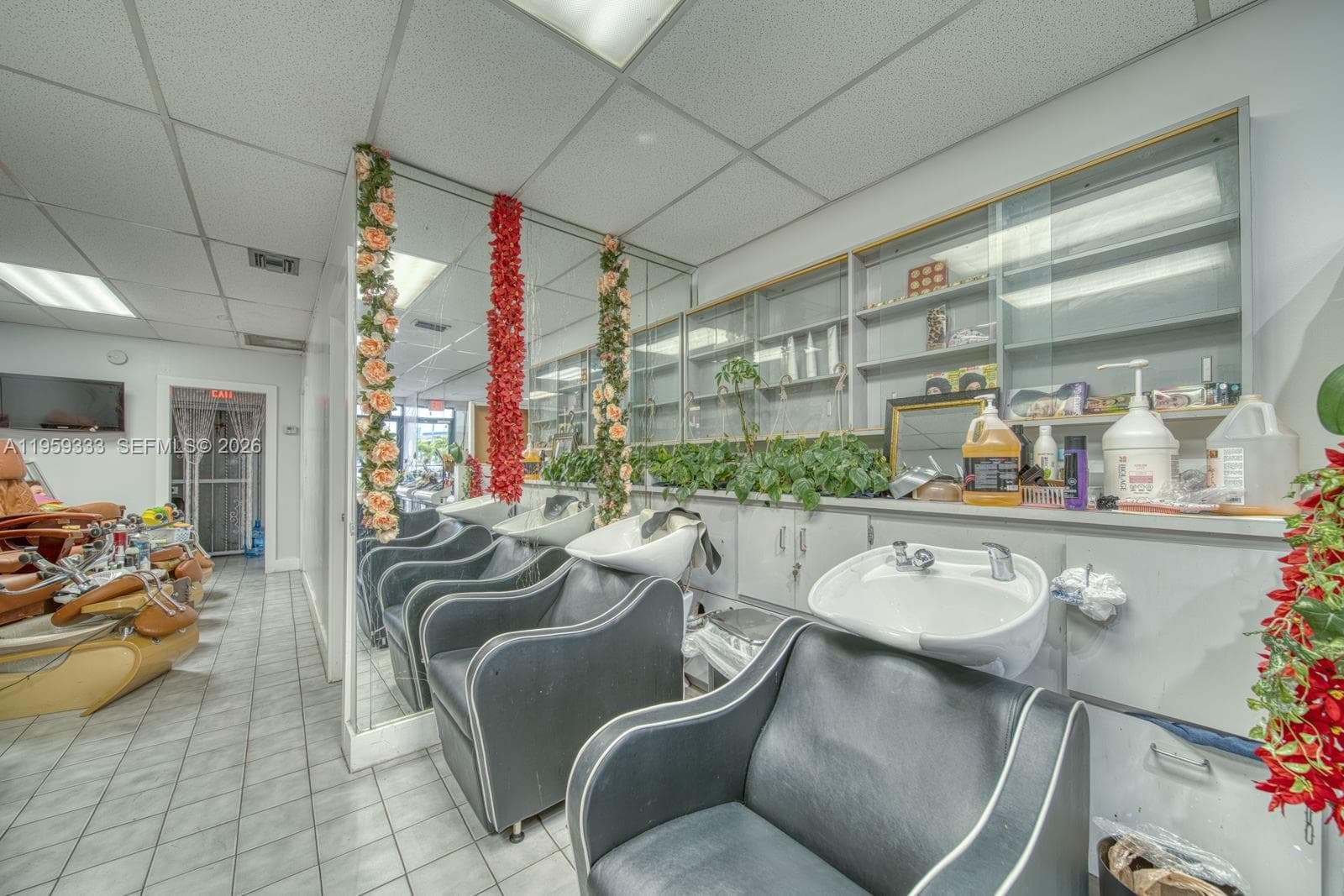 Full-Service Beauty Salon For Sale In Sweetwater, Sweetwater FL 33174