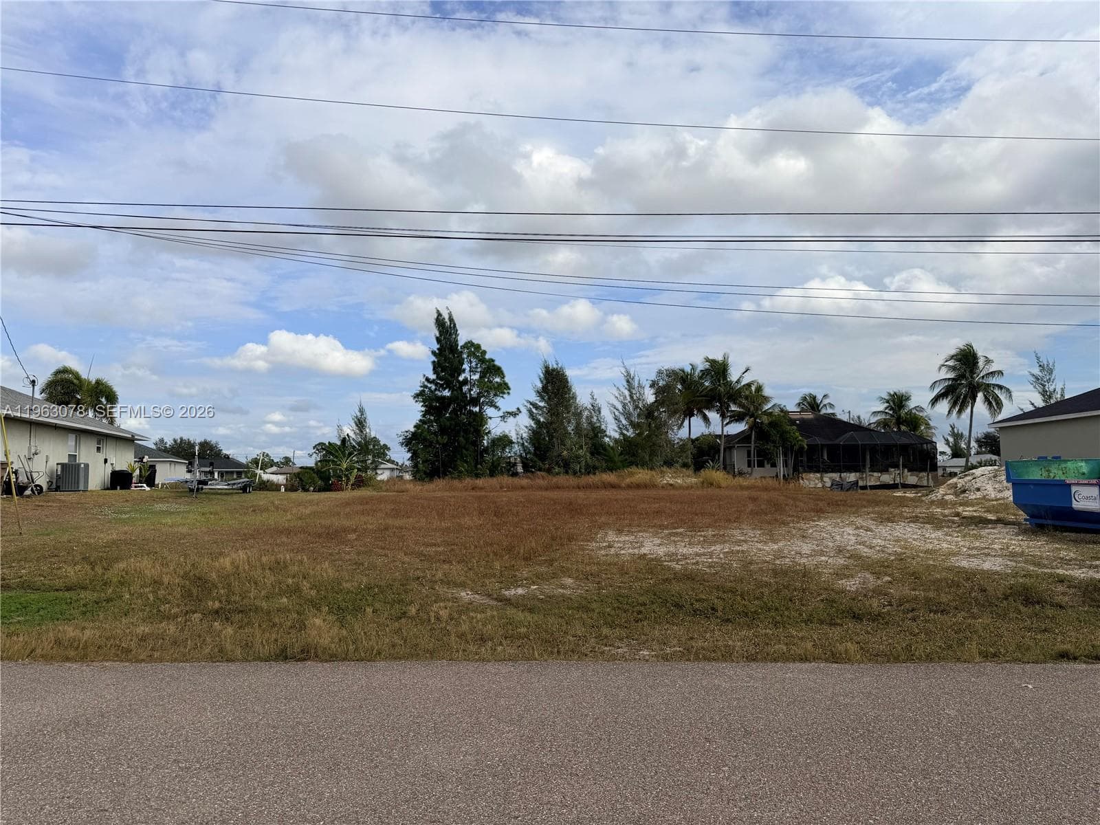 3709 NE 12th PL, Cape Coral FL 33909
