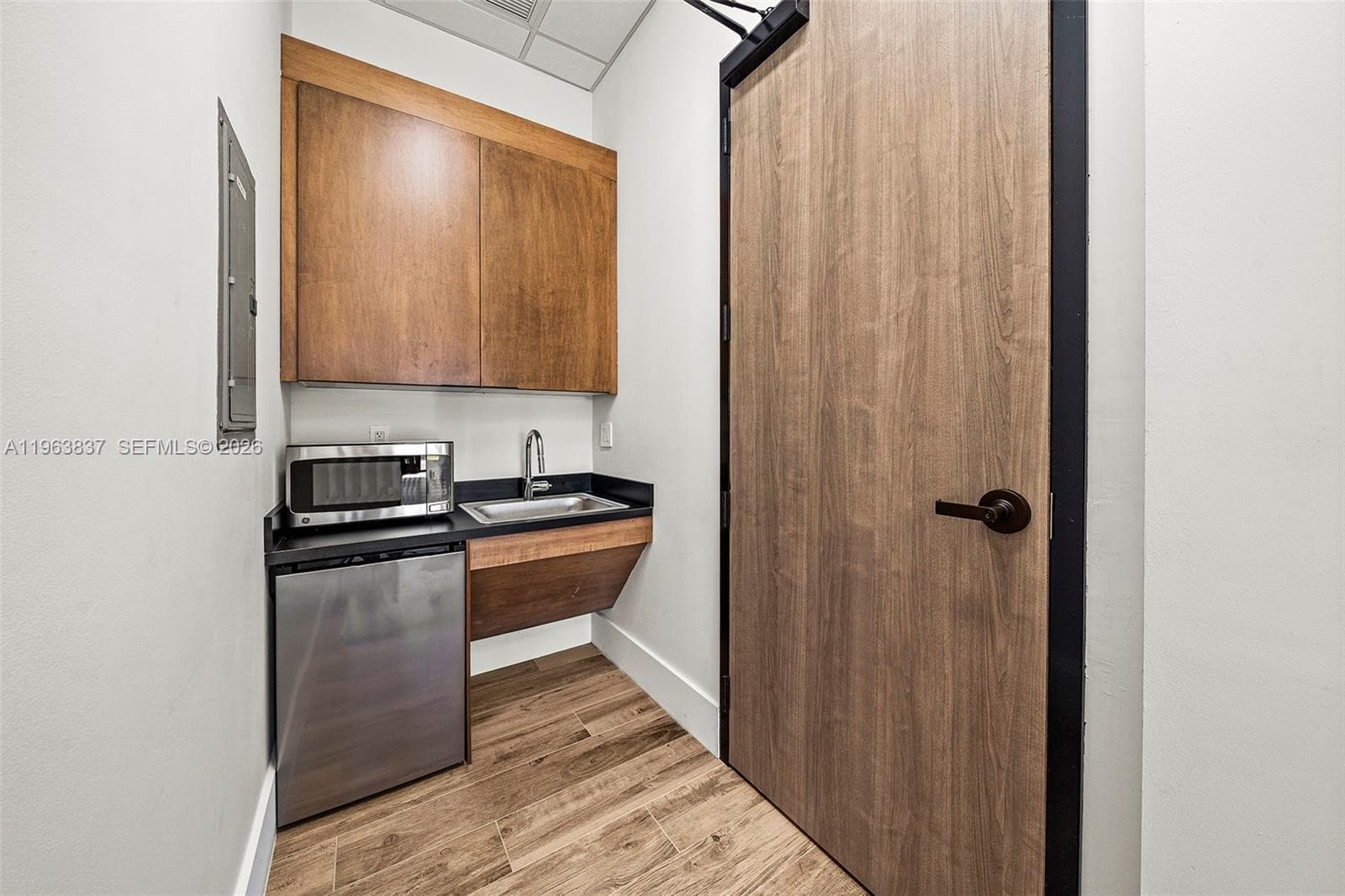 1930 N 30th Road Suite 10, Hollywood FL 33021