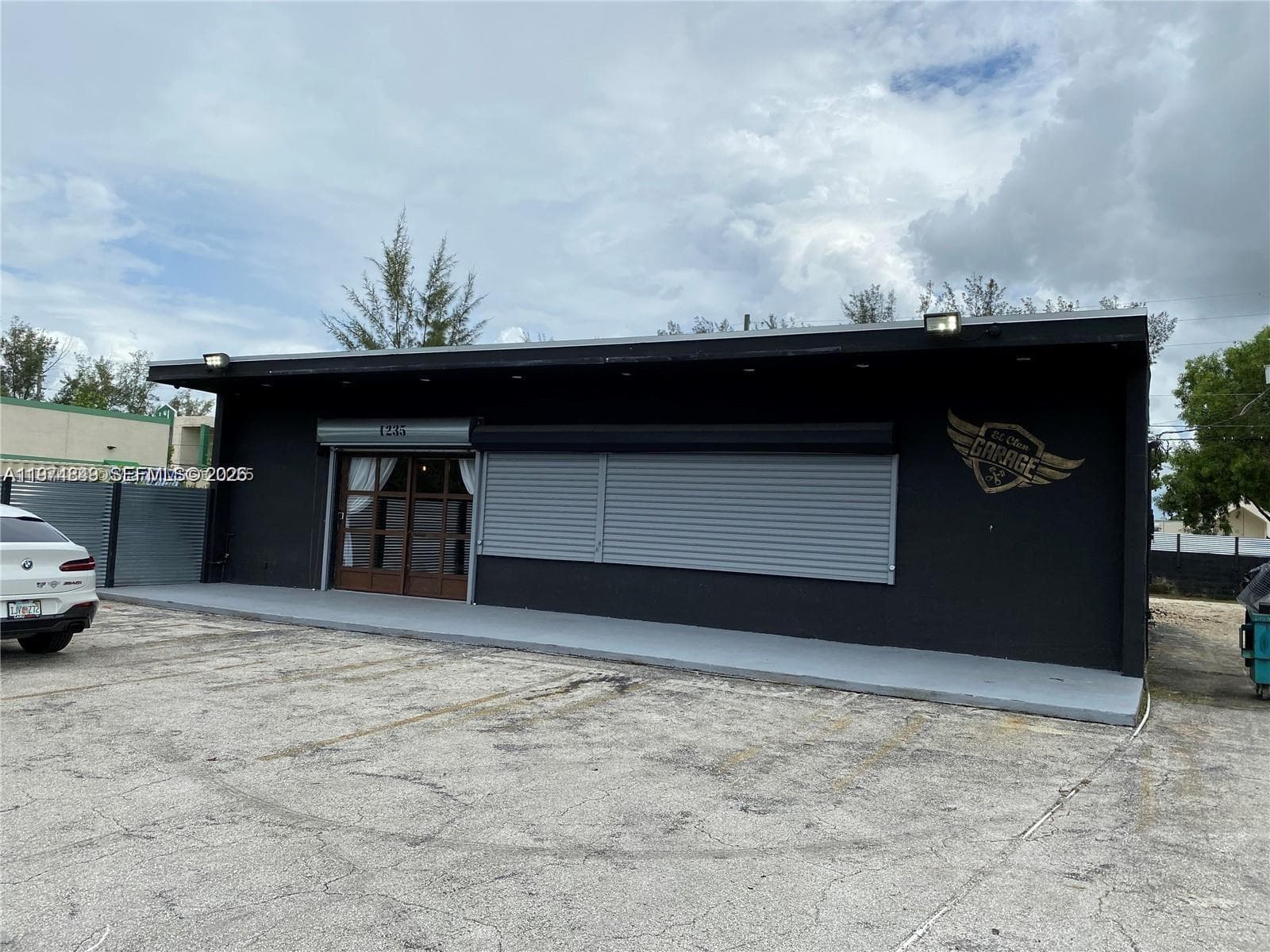 1235 NW 103rd St, Miami FL 33147