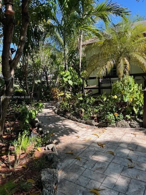 410 NW 31st St, Miami FL 33127