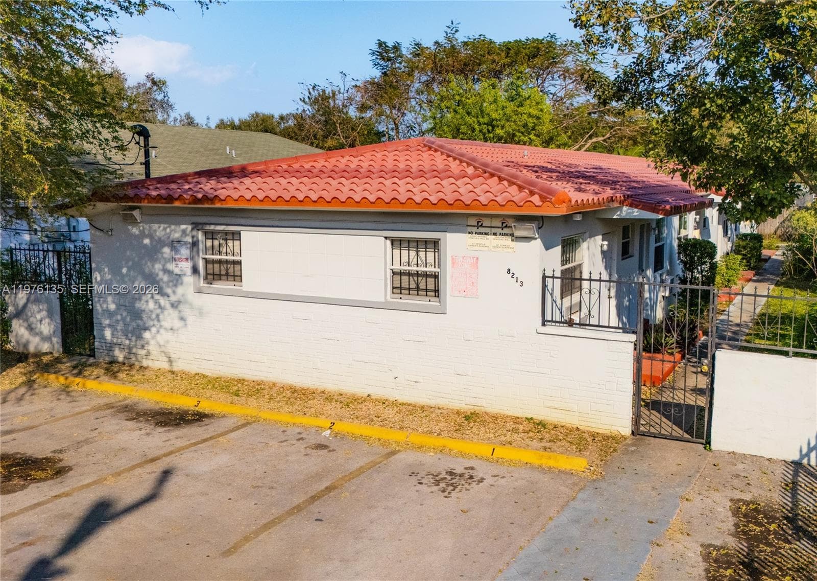 8213 NE 1st Ave, Miami FL 33138