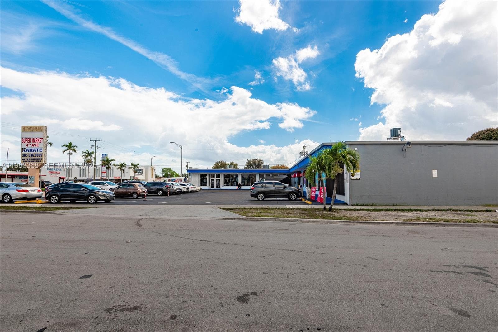 1992 E 4th Ave, Hialeah FL 33010