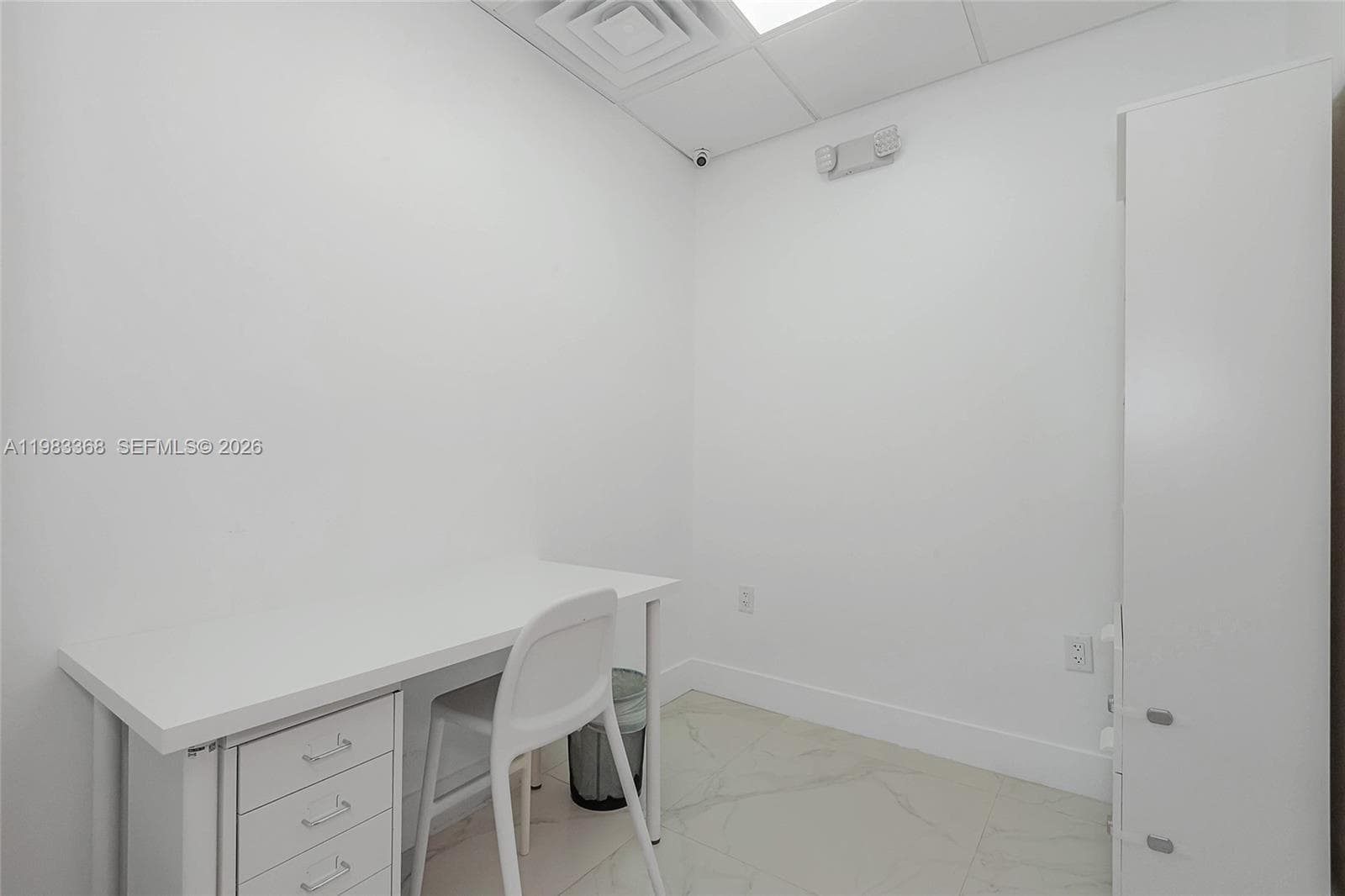 1992 E 4th Ave, Hialeah FL 33010
