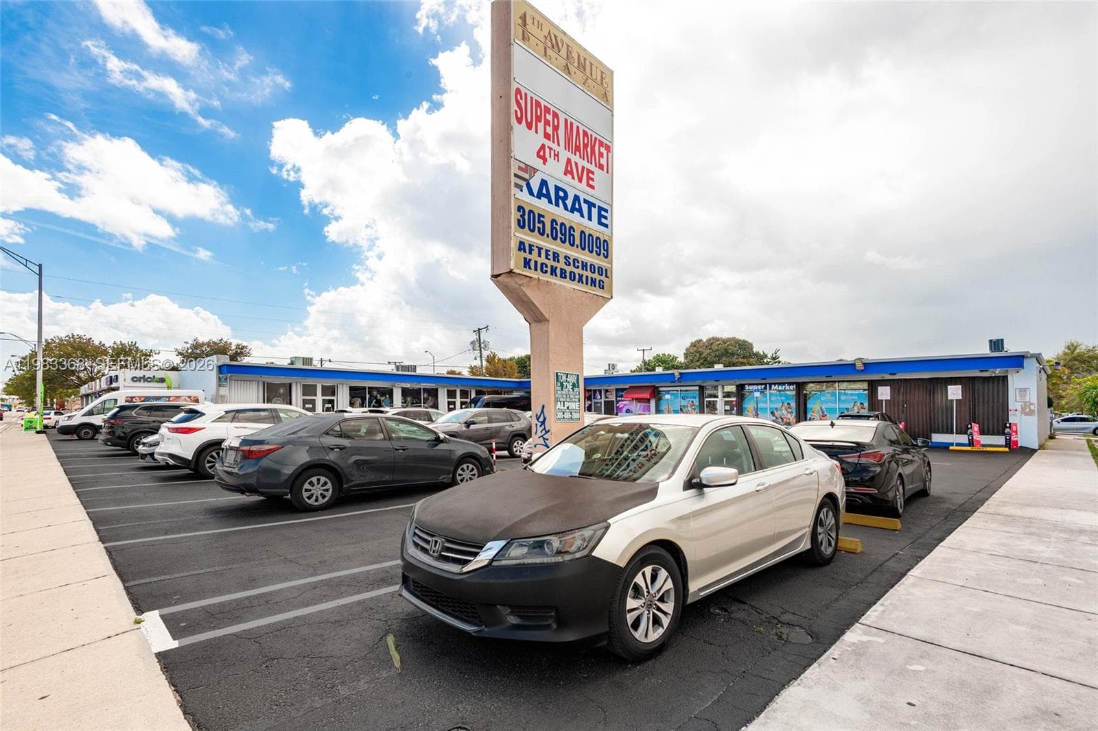 1992 E 4th Ave, Hialeah FL 33010