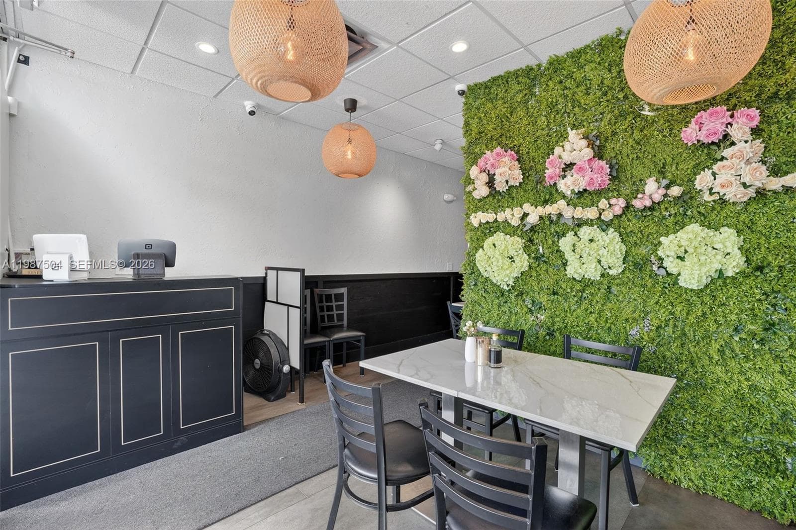 Restaurant For Sale in the heart of Kendall, Kendall FL 33186