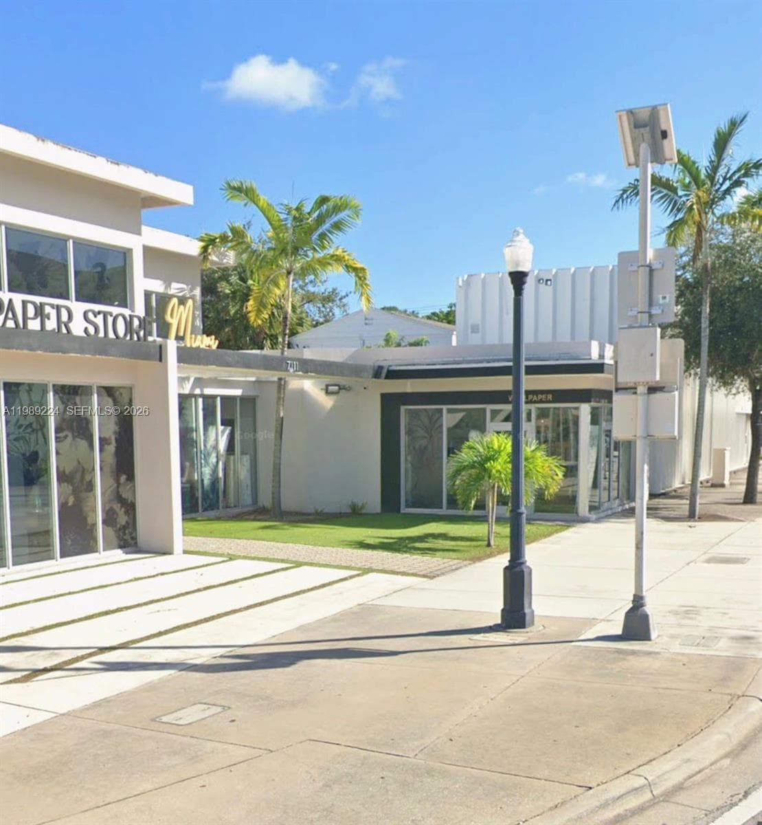 7111 Biscayne Blvd, Miami FL 33138