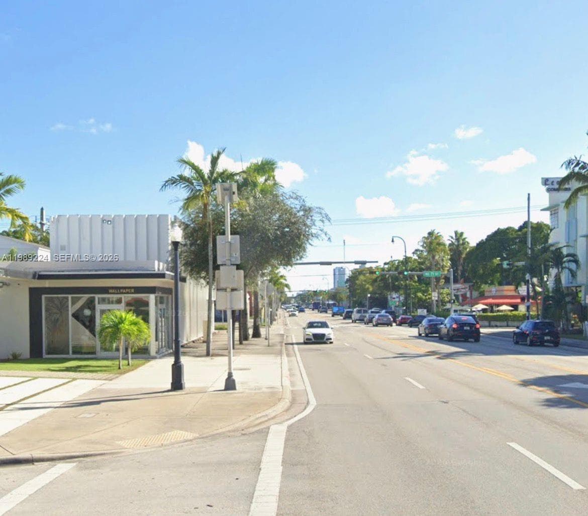 7111 Biscayne Blvd, Miami FL 33138