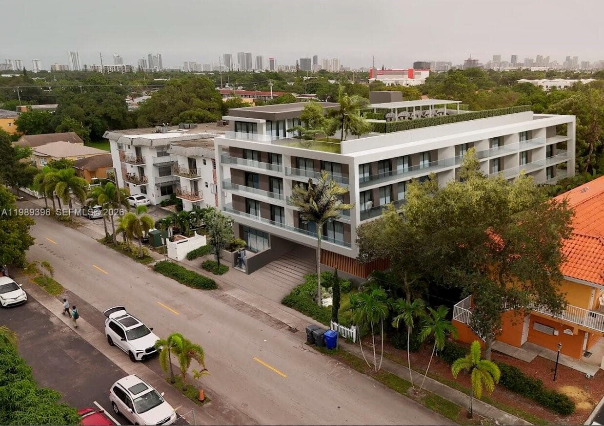 2242 Monroe St, Hollywood FL 33020