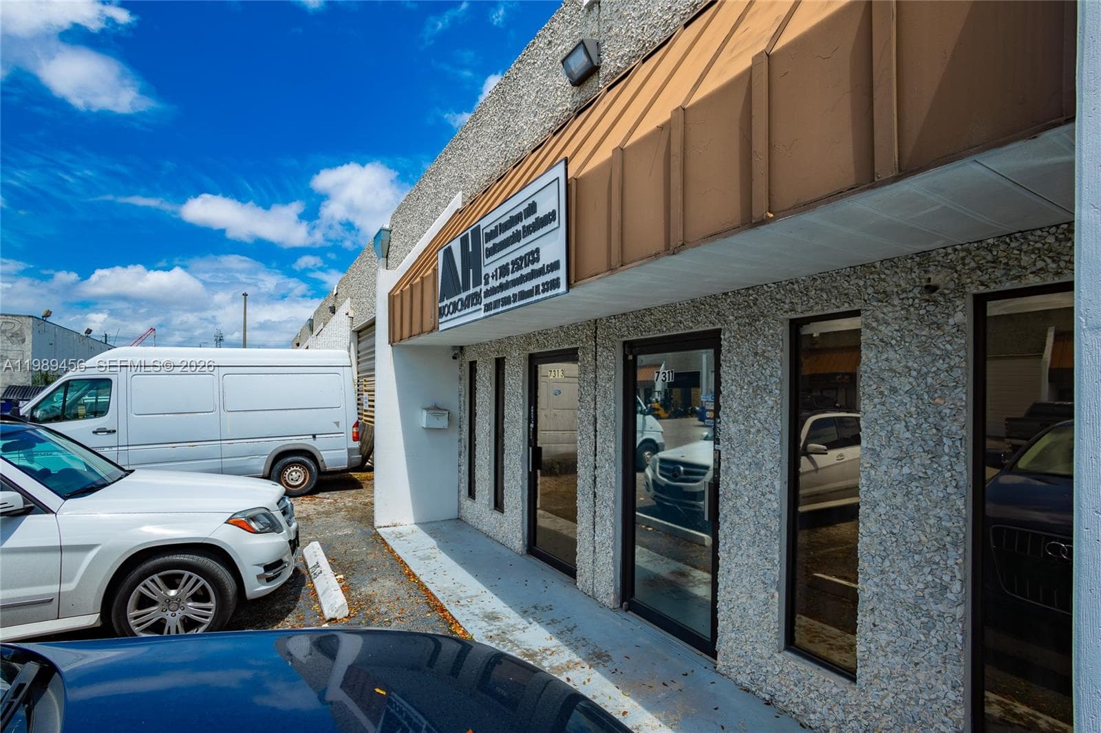 7311 NW 56th St # 7311, Miami FL 33166