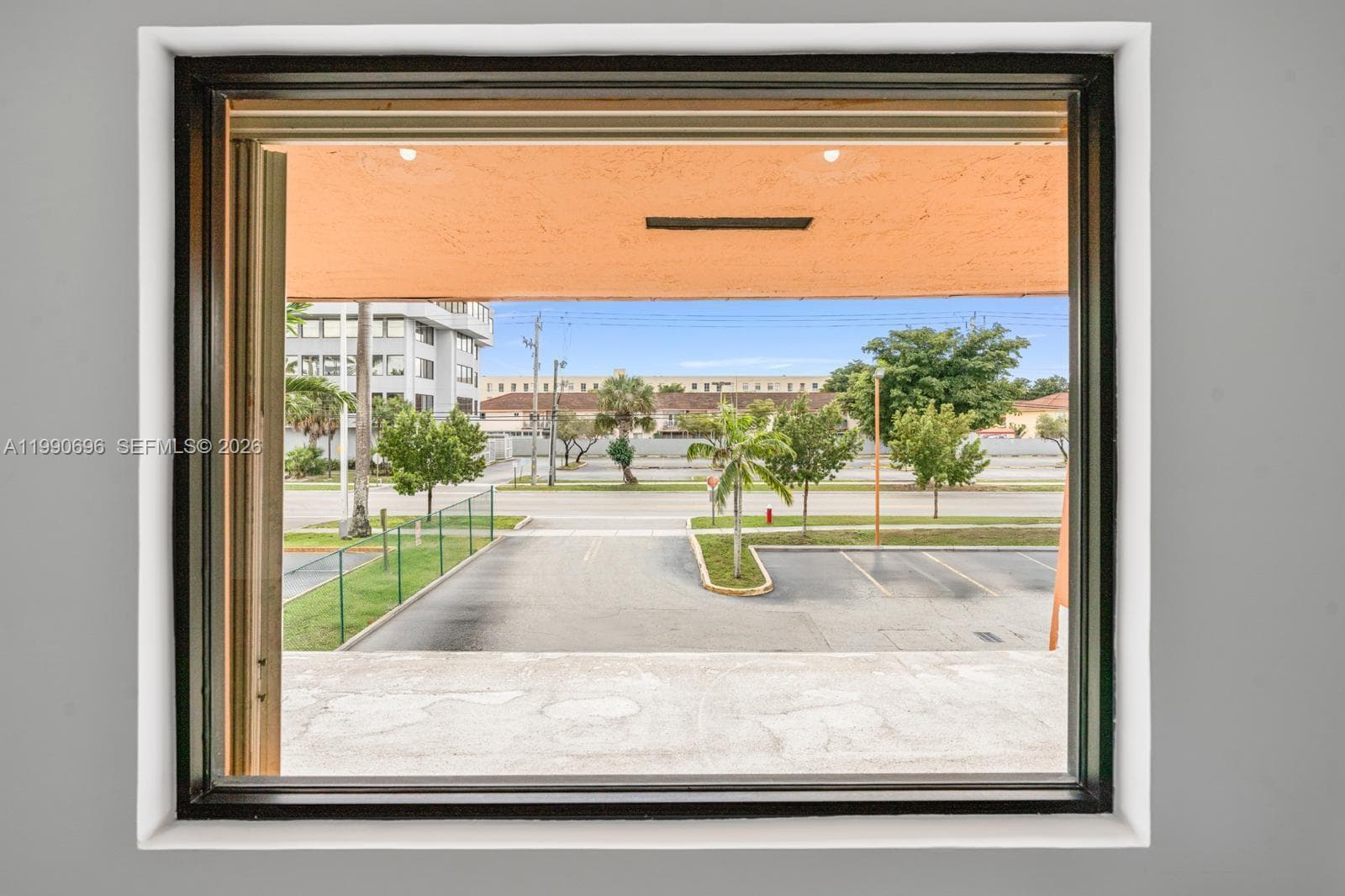 2075 W 76th St # 1, Hialeah FL 33016