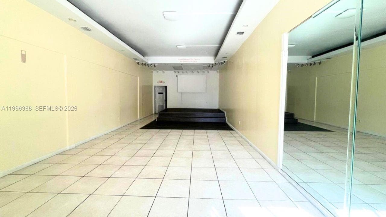 2617 W Flagler St, Miami FL 33135