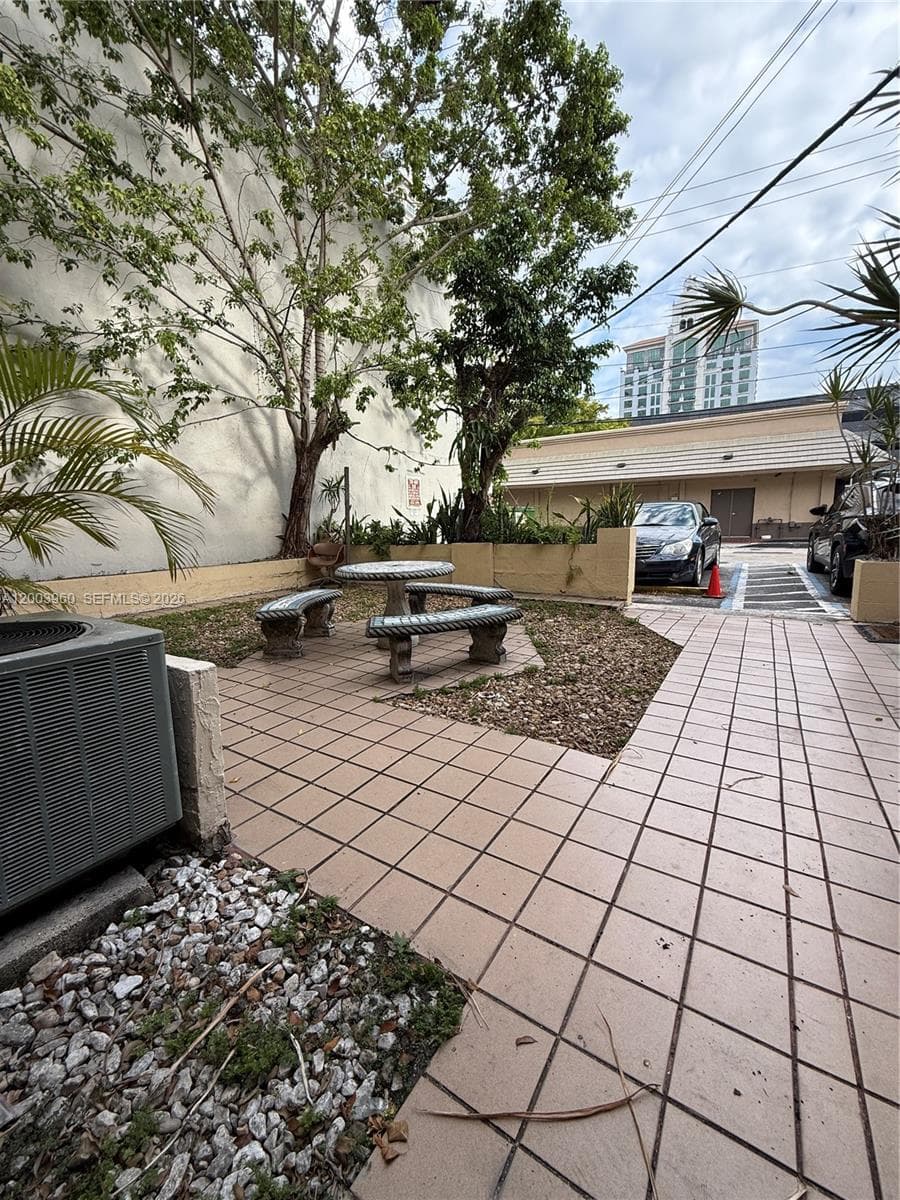 Coral Gables, FL, 33134