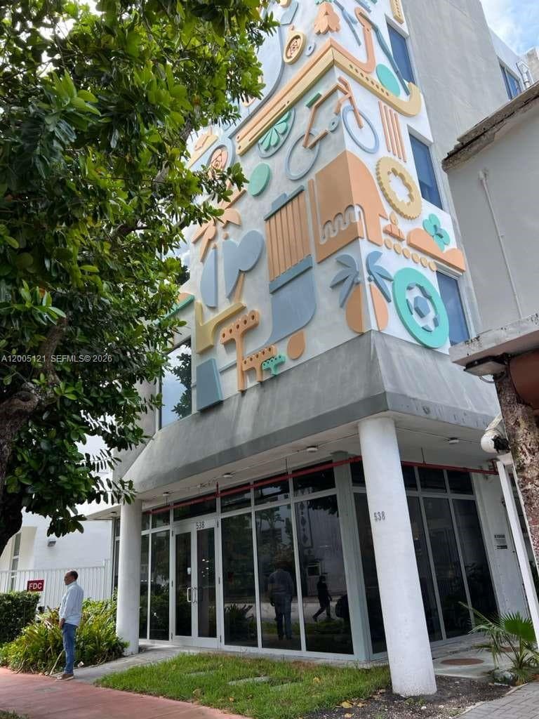 538 Meridian Ave, Miami Beach FL 33139