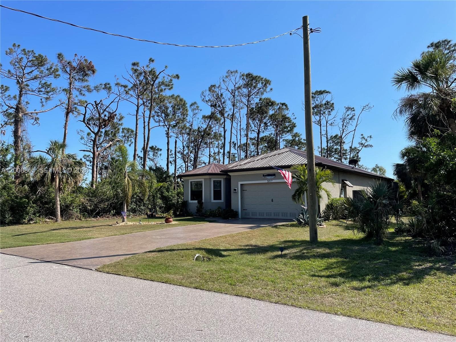 385 Albatross Rd, Other City - In The State Of Florida FL 33947