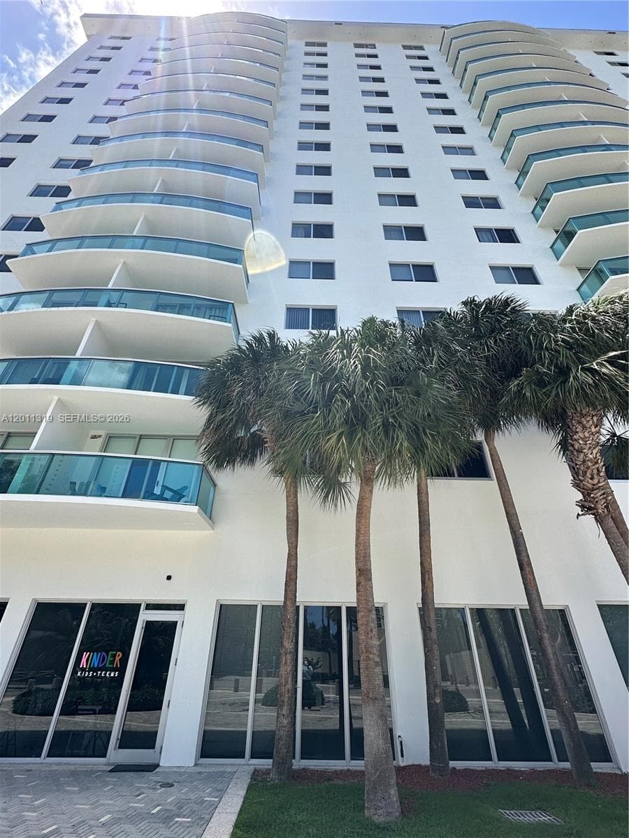 19370 Collins Ave # 3, Sunny Isles Beach FL 33160