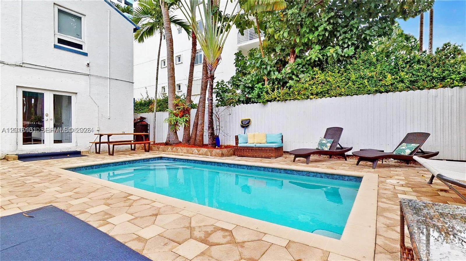 1400 West Ave, Miami Beach FL 33139