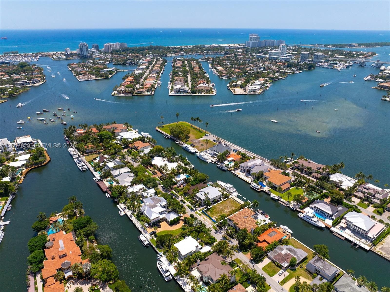 1776 SE 9th St, Fort Lauderdale FL 33316