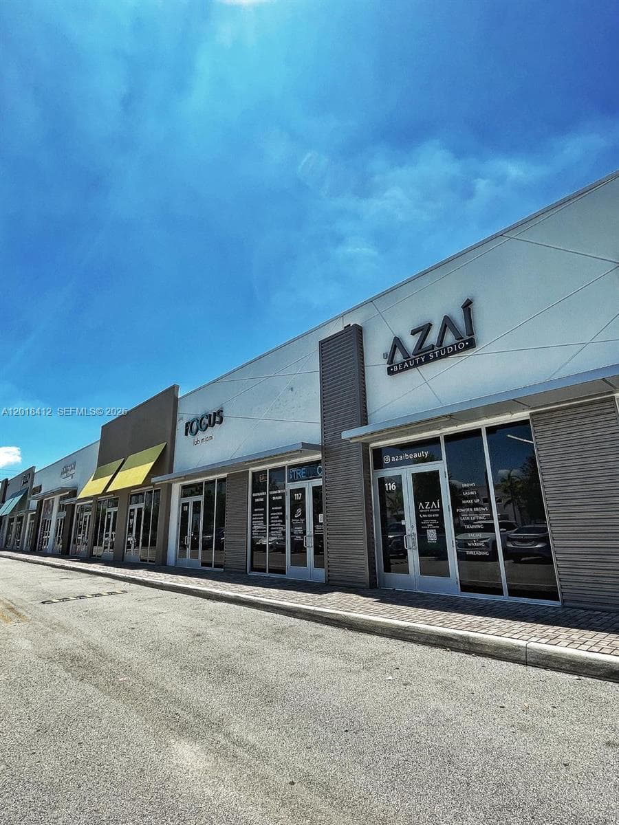 10890 NW 17th St # 116, Sweetwater FL 33172