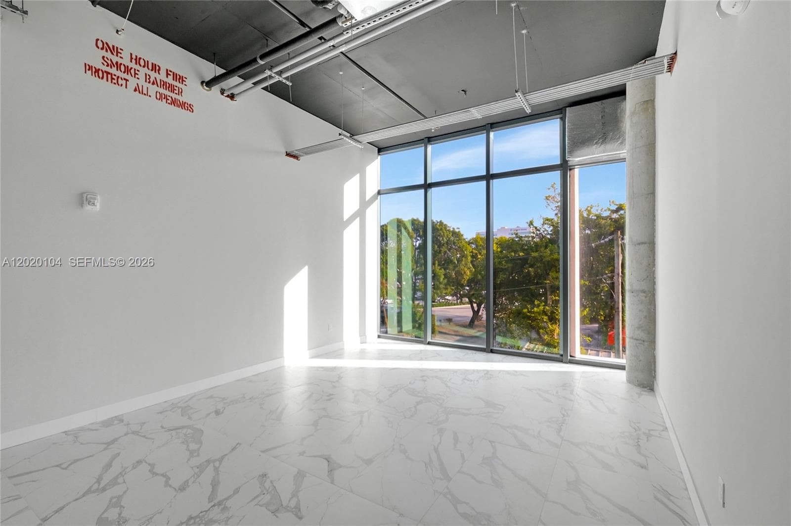 21290 Biscayne # 210, Aventura FL 33180