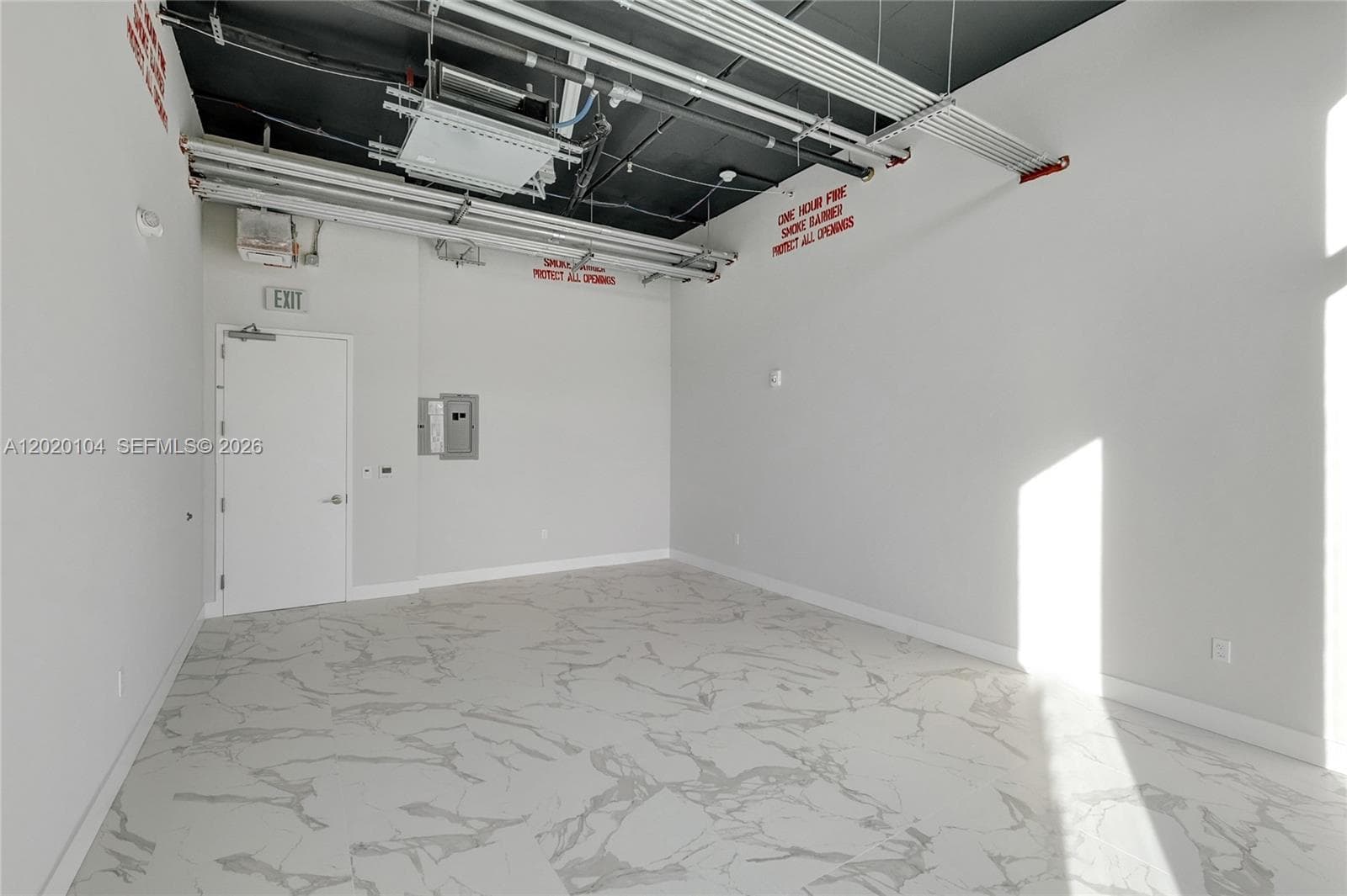 21290 Biscayne # 210, Aventura FL 33180
