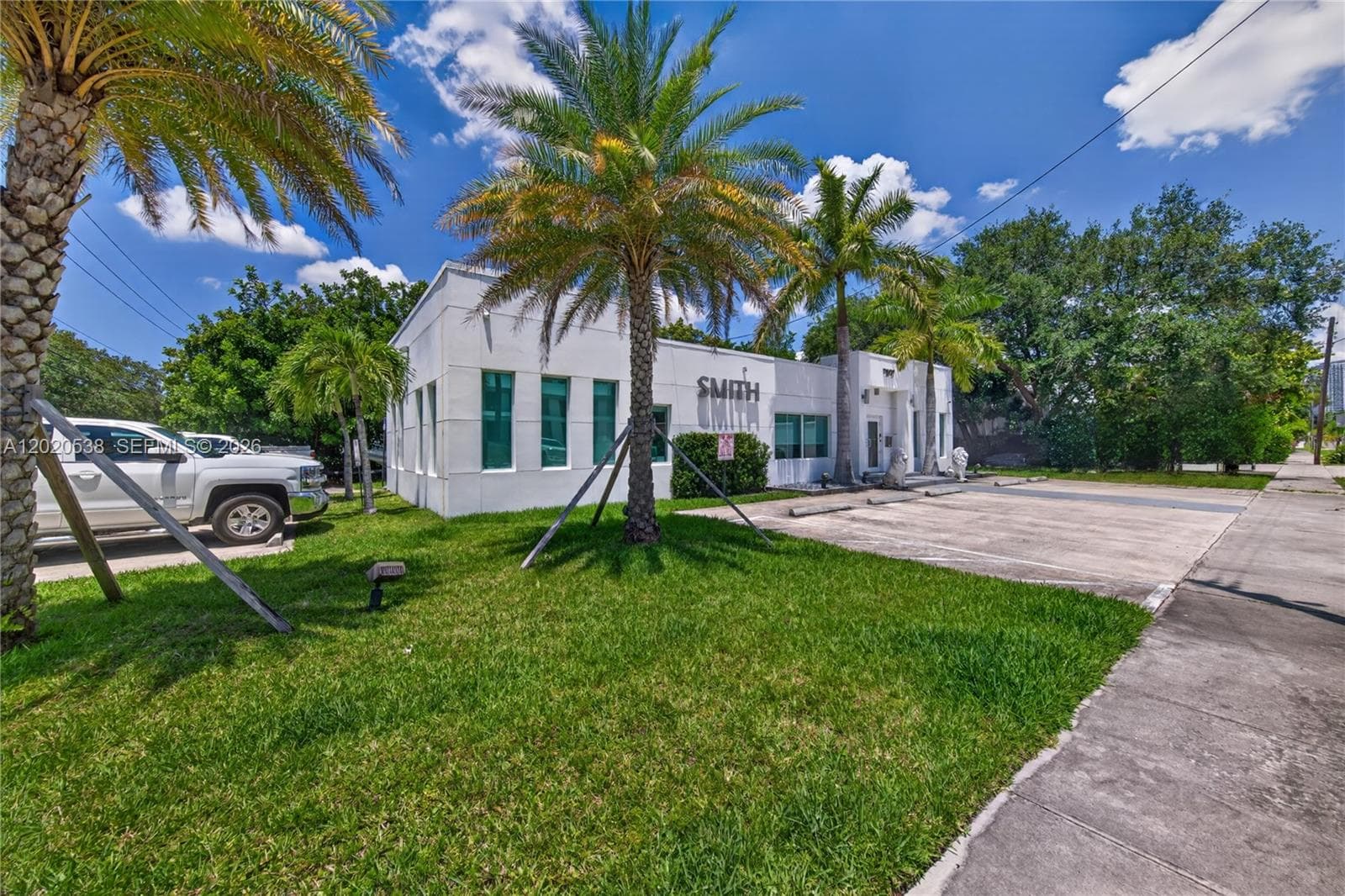 1327 SE 2nd Ave, Fort Lauderdale FL 33316