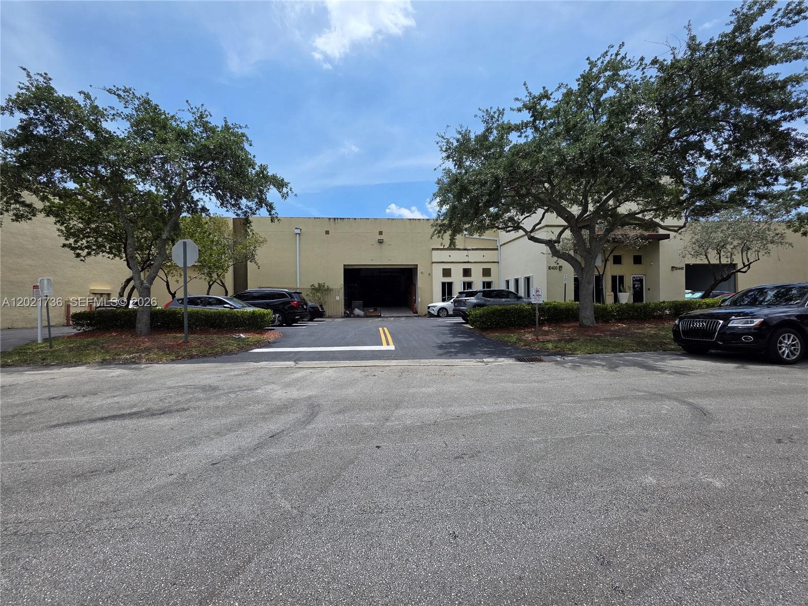 10420 NW 37th Ter, Doral FL 33178