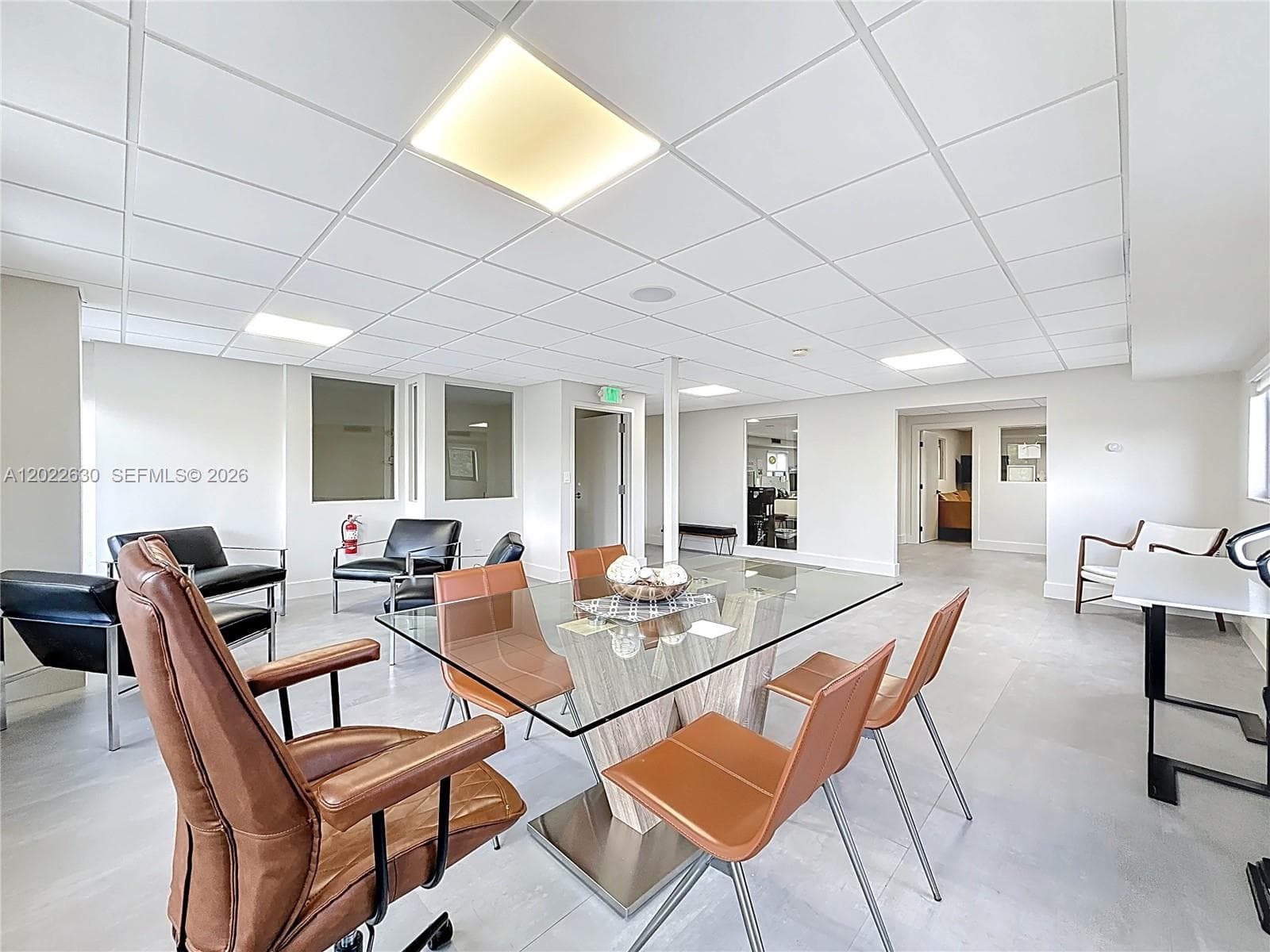 RECENTLY RENOVATED COMMERCIAL/MEDICAL OFFICE BUILDING