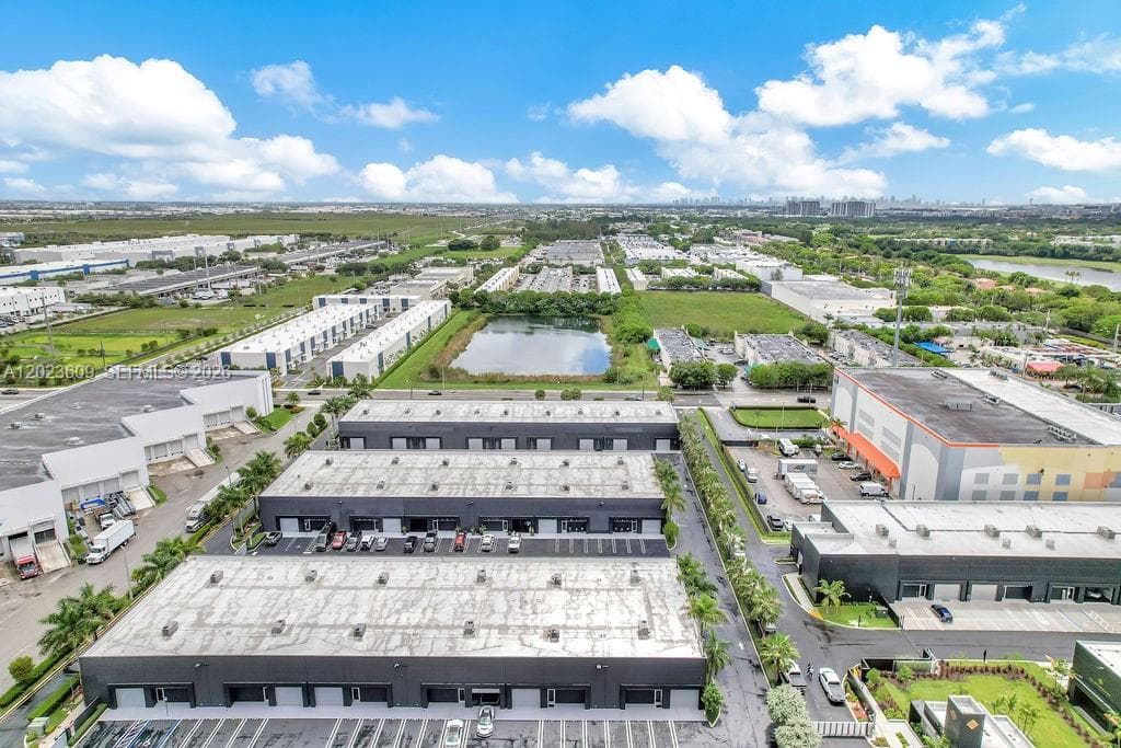 6030 NW 102nd Ave # 211, Doral FL 33178