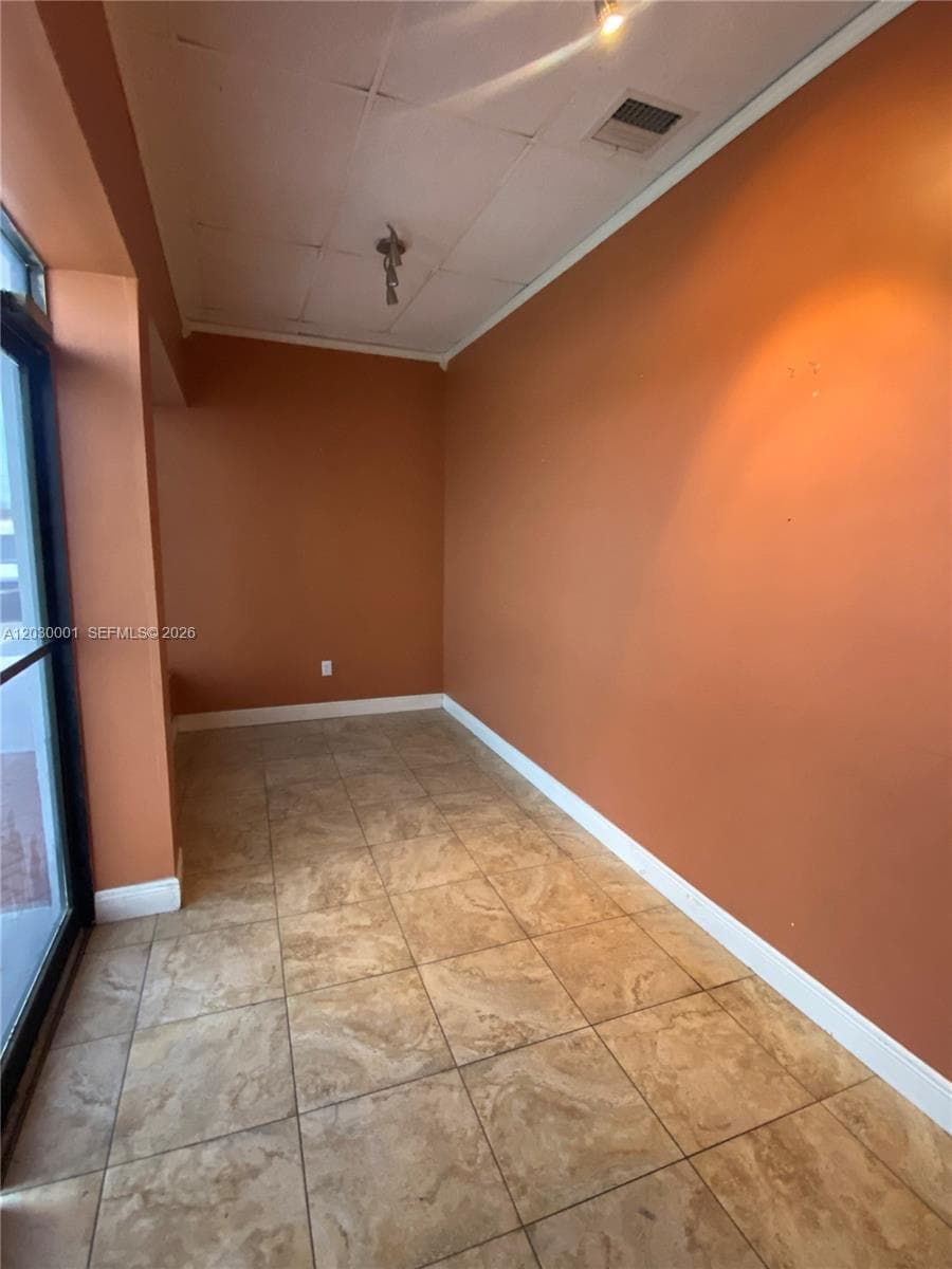 4796 NW 167th St, Miami Gardens FL 33014