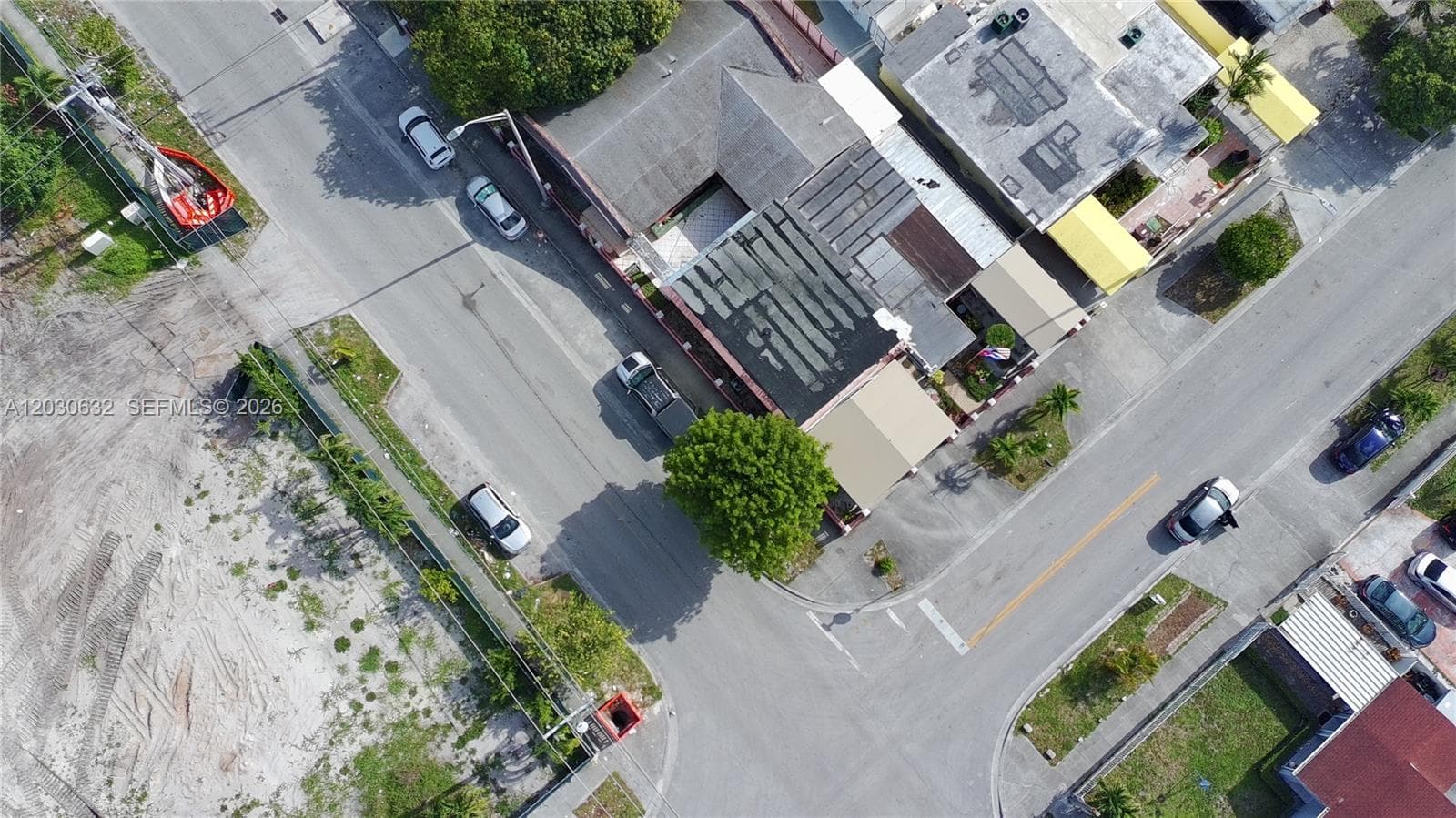 890 E 28th St, Hialeah FL 33013