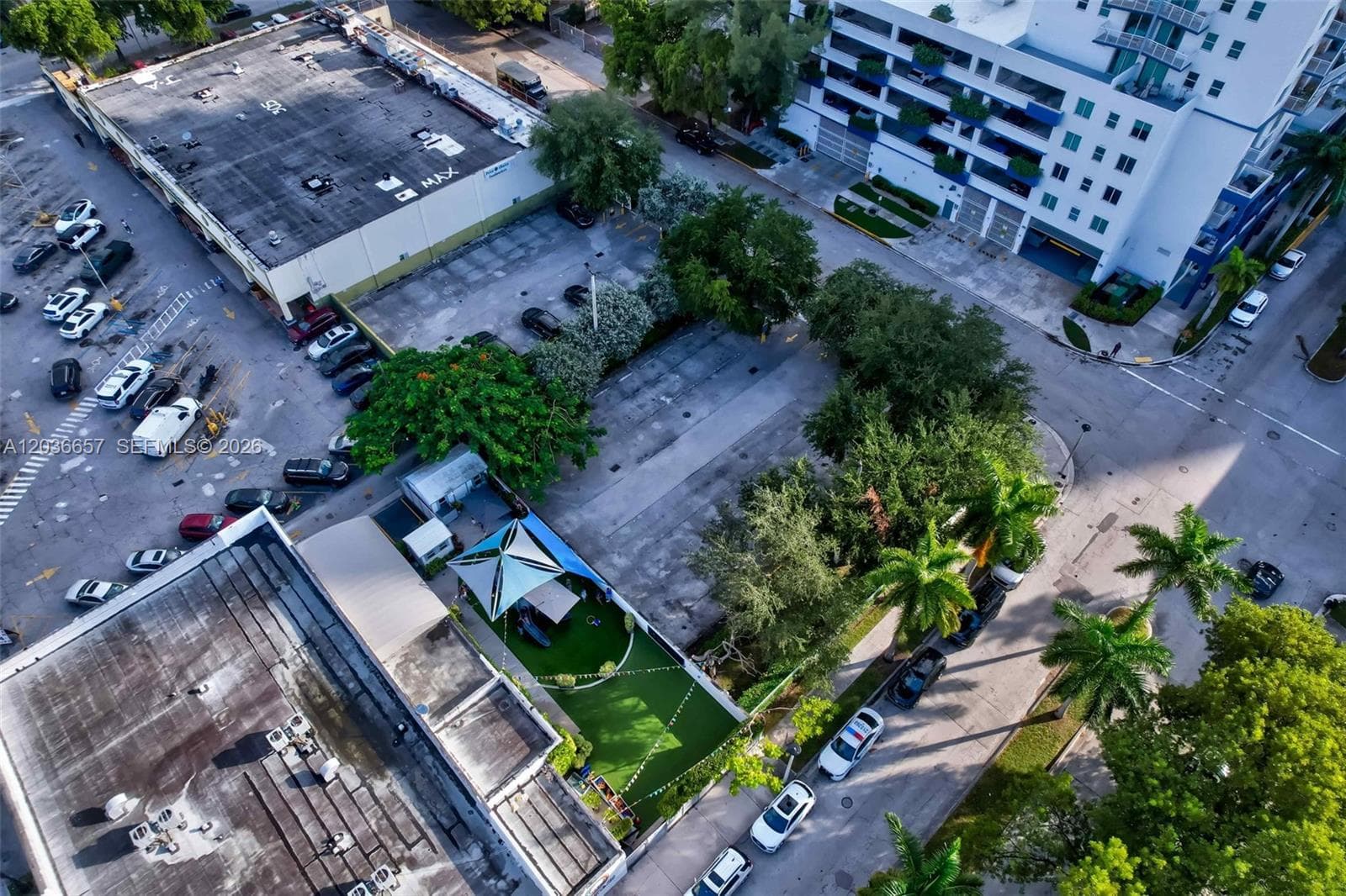 275 NE 18th St, Miami FL 33132