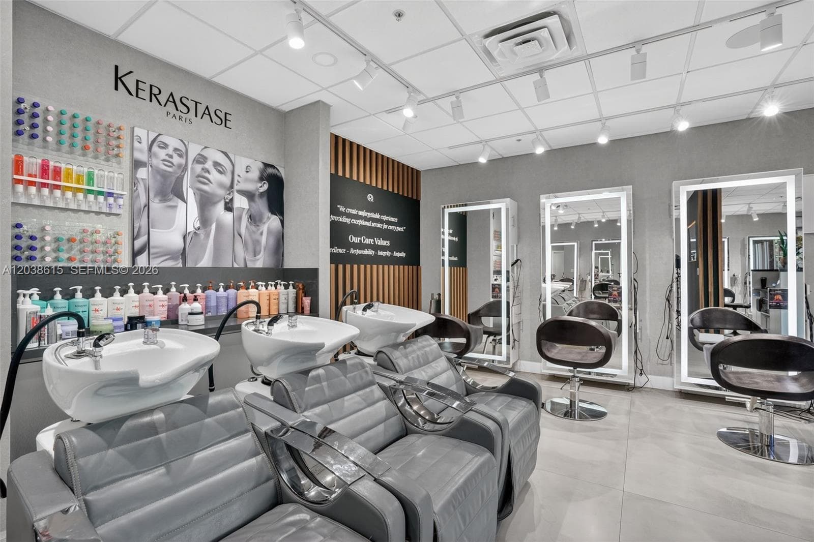 Second Generation Beauty Salon For Lease In Hialeah, FL 33015