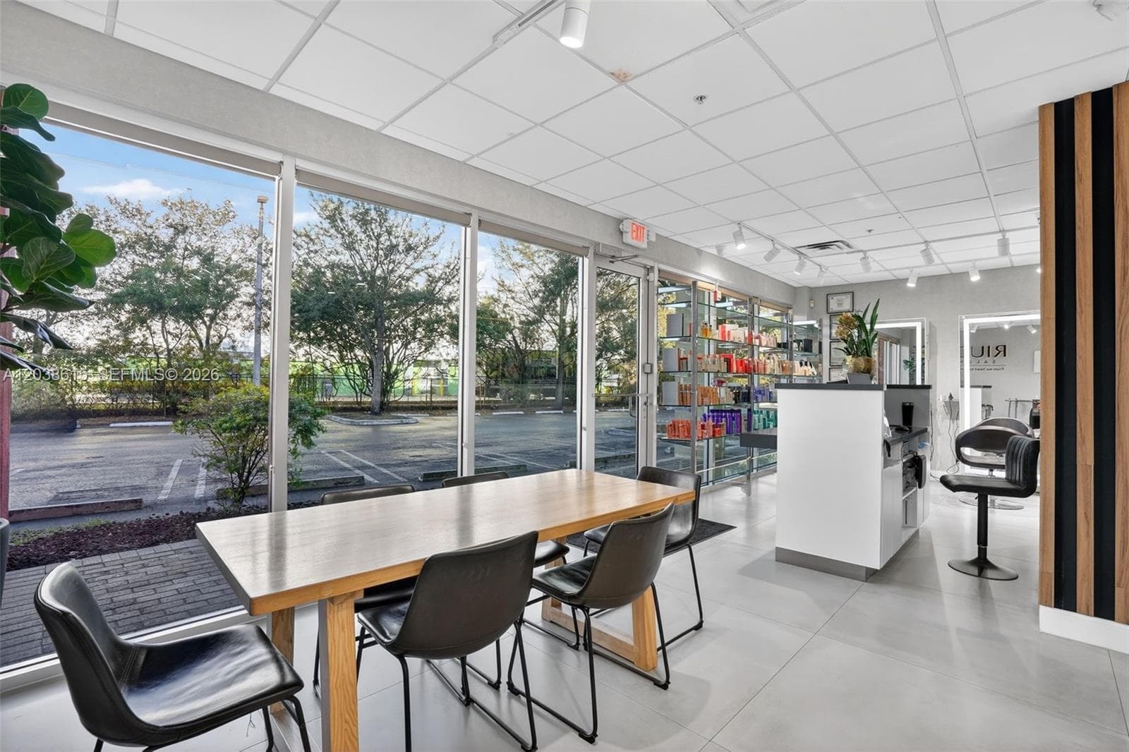Second Generation Beauty Salon For Lease In Hialeah, FL 33015