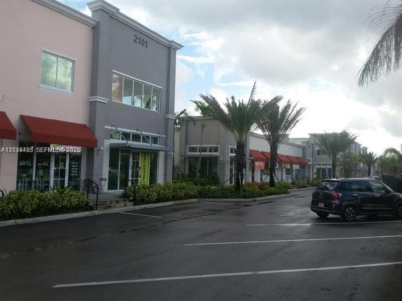 2101 SW 101st Ave # 204, Miramar FL 33025