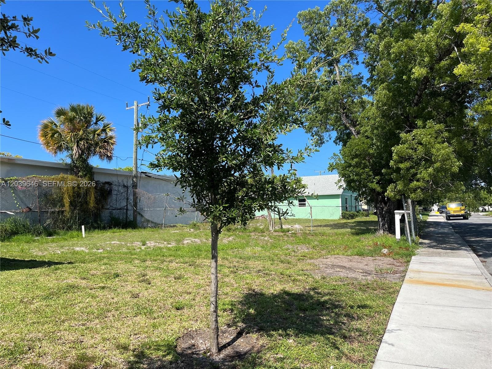 535 Lilac CT, West Palm Beach FL 33407