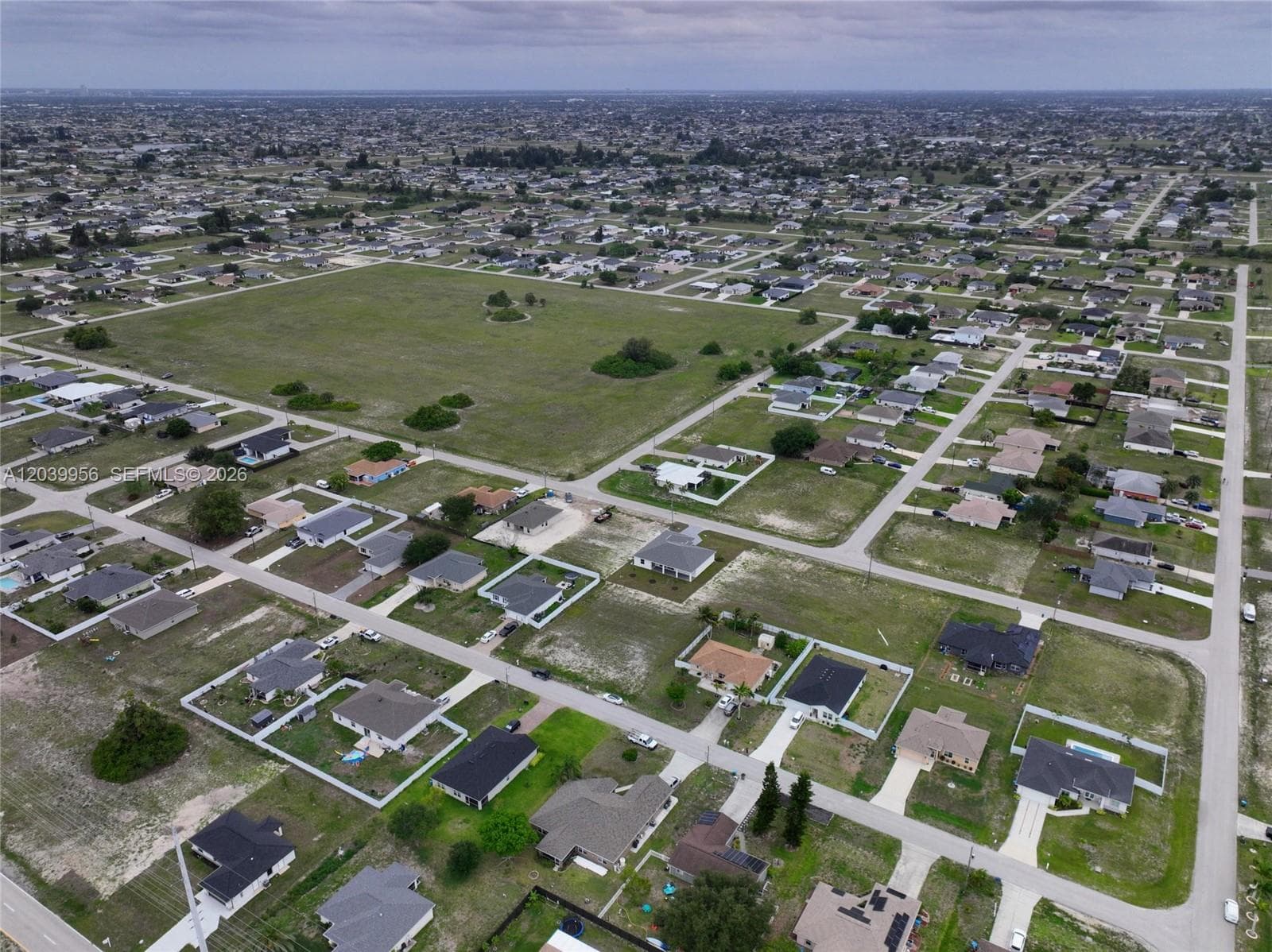 530 NW 23RD TER, Cape Coral FL 33993