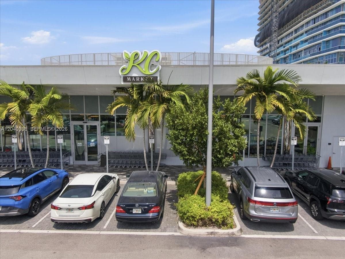 1002 E Hallandale Beach Blvd # 101, Hallandale Beach FL 33009