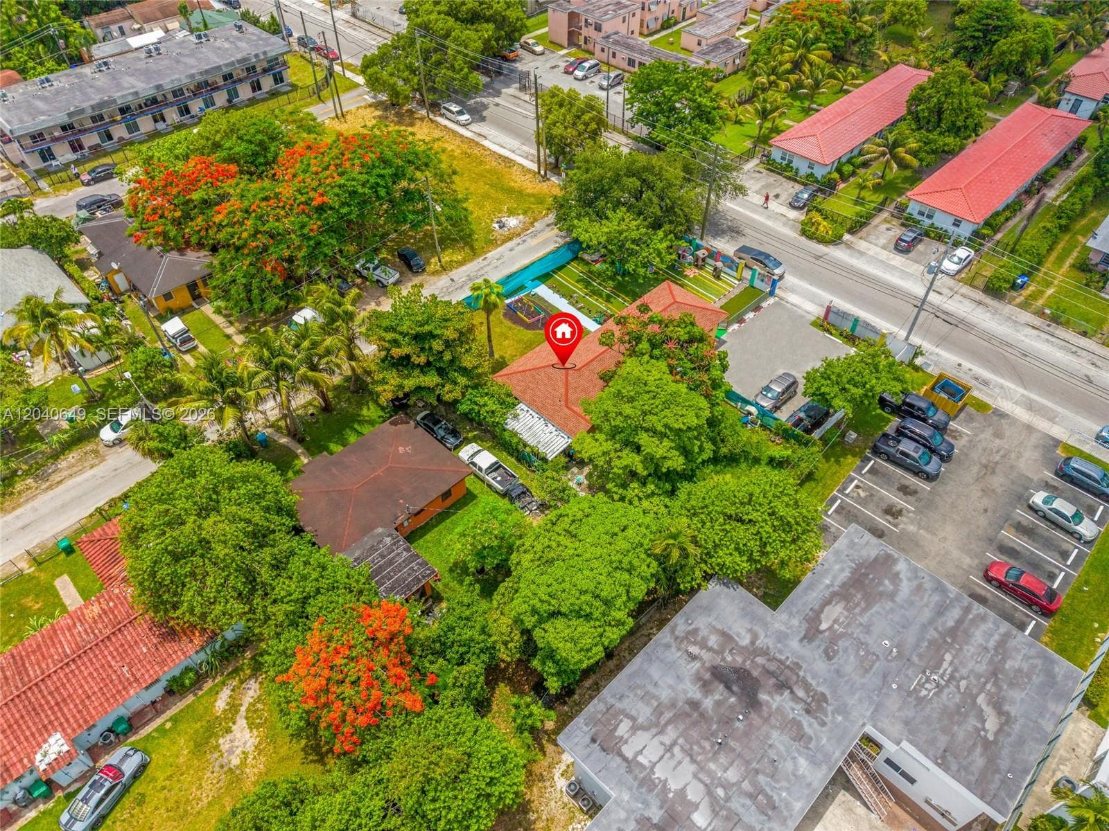 111 NW 77th St, Miami FL 33150