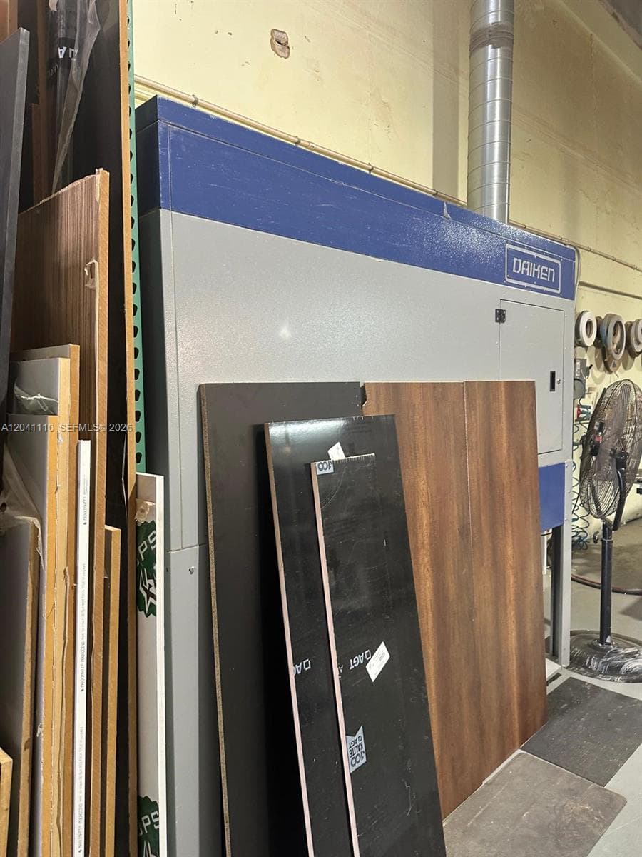 Cabinet Manufacturing, Hialeah FL 33016