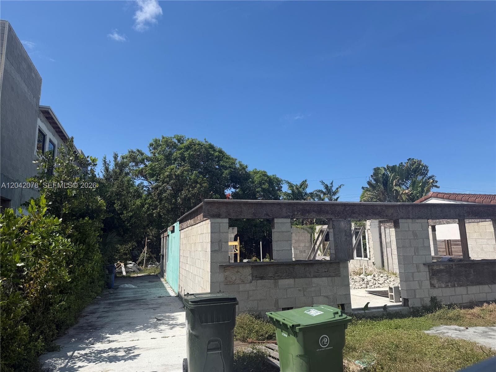 615 SW 16th St, Fort Lauderdale FL 33315