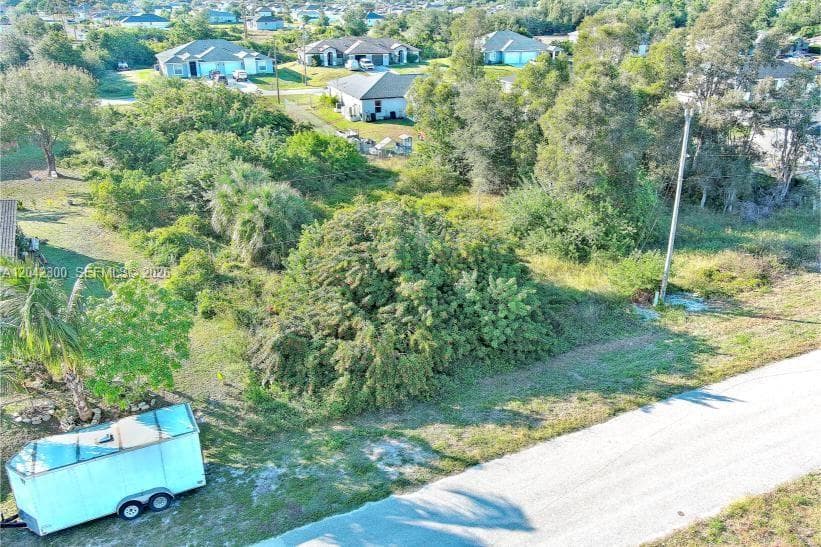 394 PALENCIA AVE, Lehigh Acres FL 33974